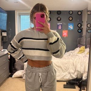 SHEIN Knit Cropped Sweater